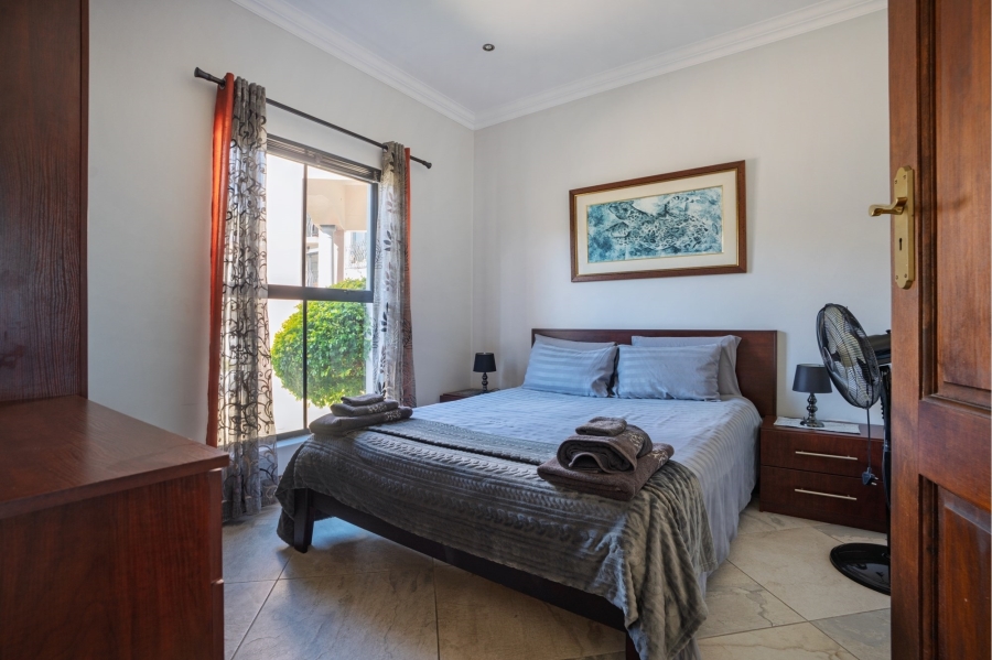 13 Bedroom Property for Sale in Plattekloof 3 Western Cape